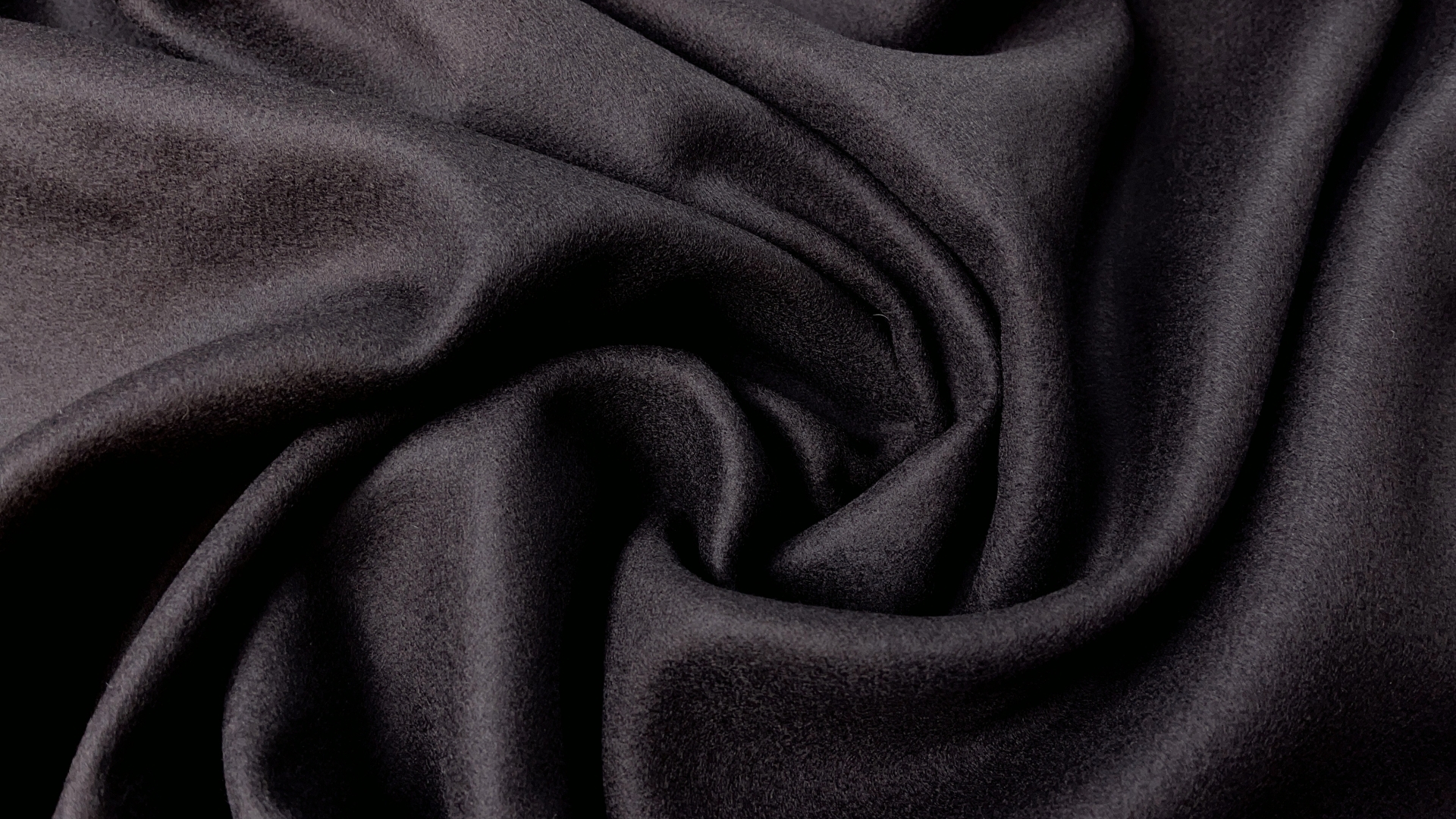 Двухслойная пальтовая ткань сложного оттенка, среднее между коричневым и холодным какао.